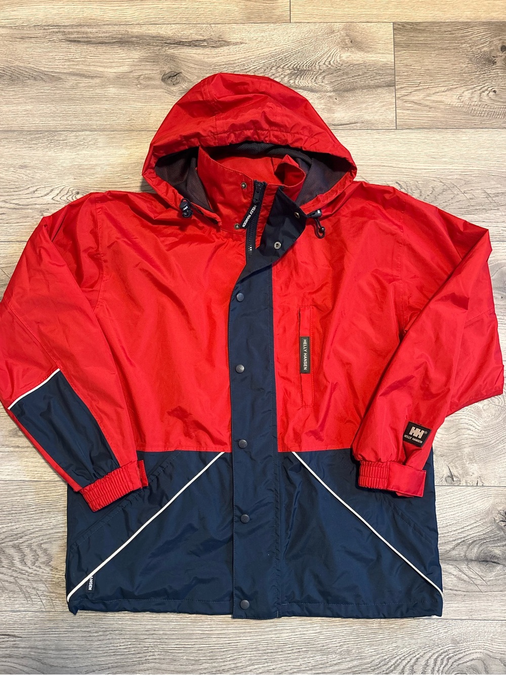 Helly Hansen Hooded Rain Jacket Windbreaker Red/Navy Men’s XS Vintage Style